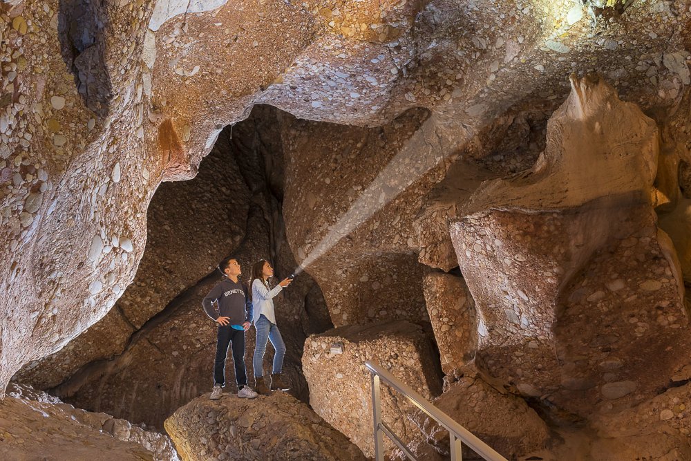 Coves de Montserrat