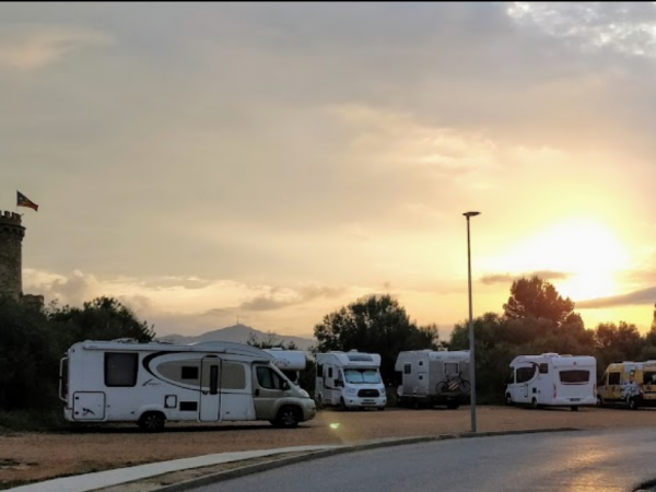 Zona d'estacionament d'autocaravanes Can Julià