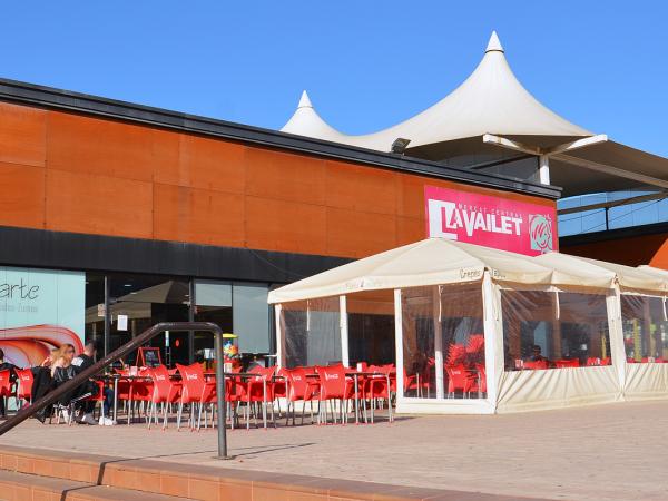 Centre Comercial Mercat Central sant vicenç horts.jpg