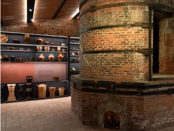 Visita a l'interior de l'espai de la terrissa i Ceràmiques Sedó