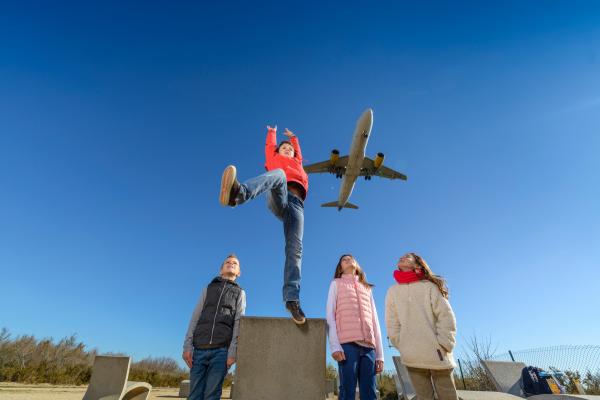 Mirador d'avions del Prat - Turisme Baix Llobregat.jpg