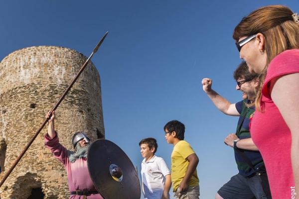 Visites teatralitzades - Roc Benviure Sant Boi - Turisme Baix Llobregat.jpg