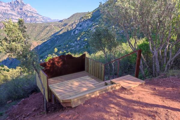 Collbató, Martorell, Olesa de Montserrat i Sant Esteve Sesrovires ja llueixen els seus Balcons de Montserrat