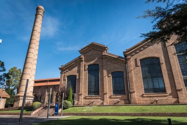 El Baix Llobregat presenta «La ruta de Gaudí i el modernisme»