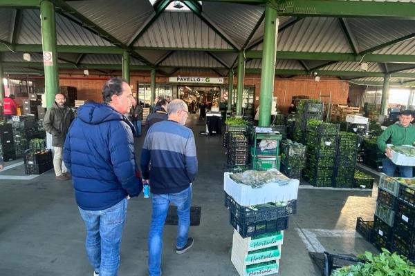 Visita a les parades de producte fresc del Parc Agrari a Mercabarna