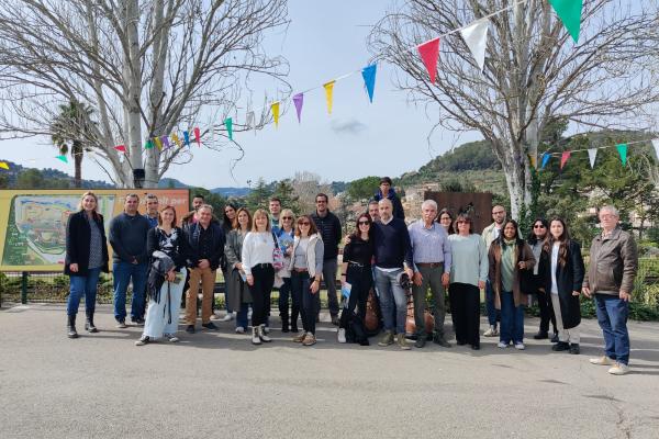 Els Punts d'Informació del Baix Llobregat visiten Catalunya en Miniatura, El Forneret i el Museu de Cinema i de Torrelles Ca la Cinta a Torrelles de Llobregat