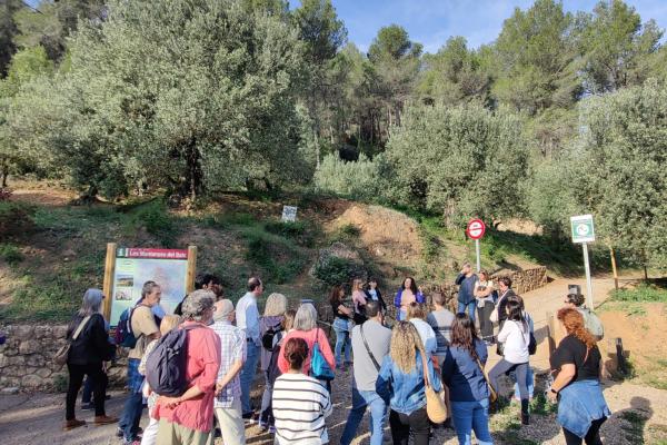 Els Punts d'Informació del Baix Llobregat visiten el Celler i Museu del Vi i del Cava Ramon Canals i els Balcons de Montserrat de Castellví de Rosanes