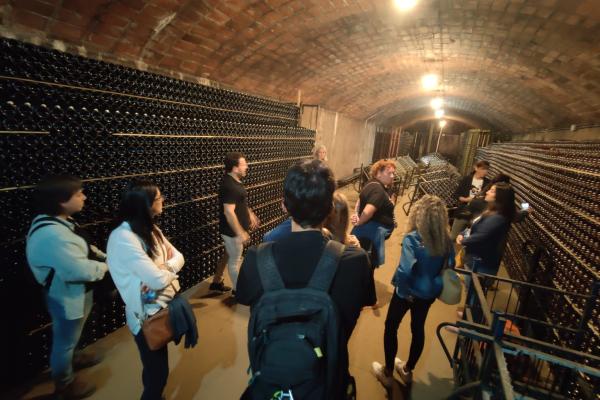 Els Punts d'Informació del Baix Llobregat visiten el Celler i Museu del Vi i del Cava Ramon Canals i els Balcons de Montserrat de Castellví de Rosanes