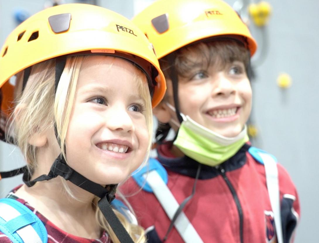 Vine a escalar al rocòdrom més gran de la Península!