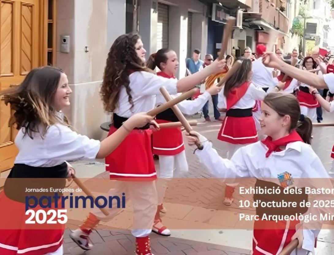 Exhibició dels Bastoners i Castellers de Gavà