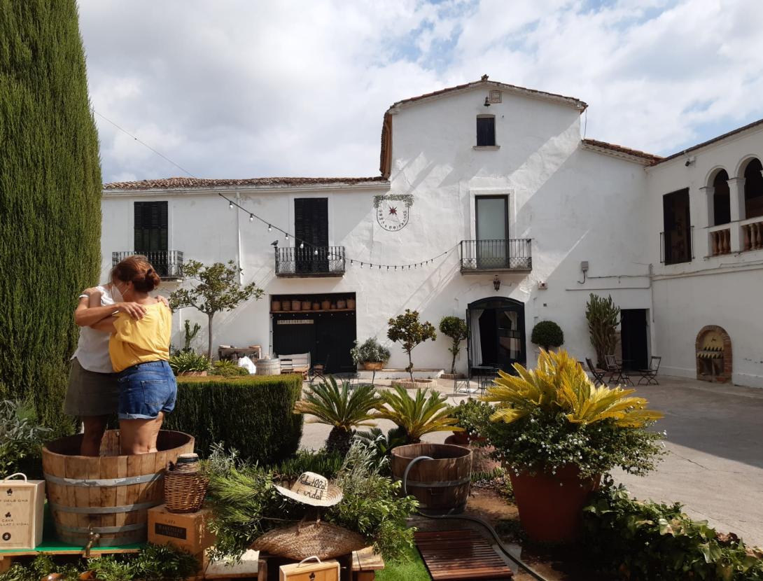 Verema al celler: Esmorzar, visita i trepitjada de raïms