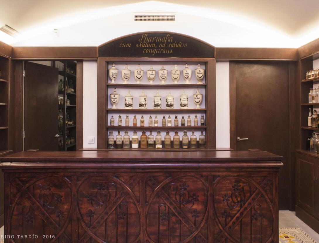 Antiga Farmàcia Bujons