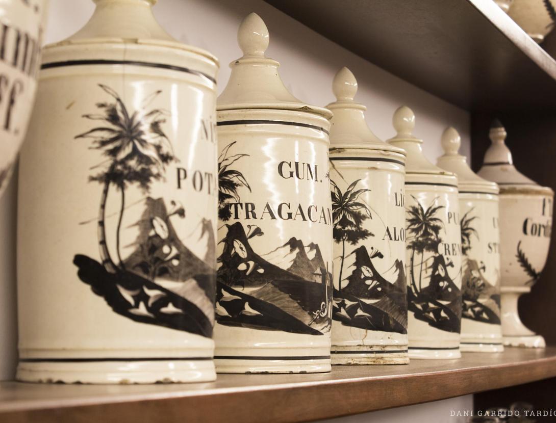 Antiga Farmàcia Bujons